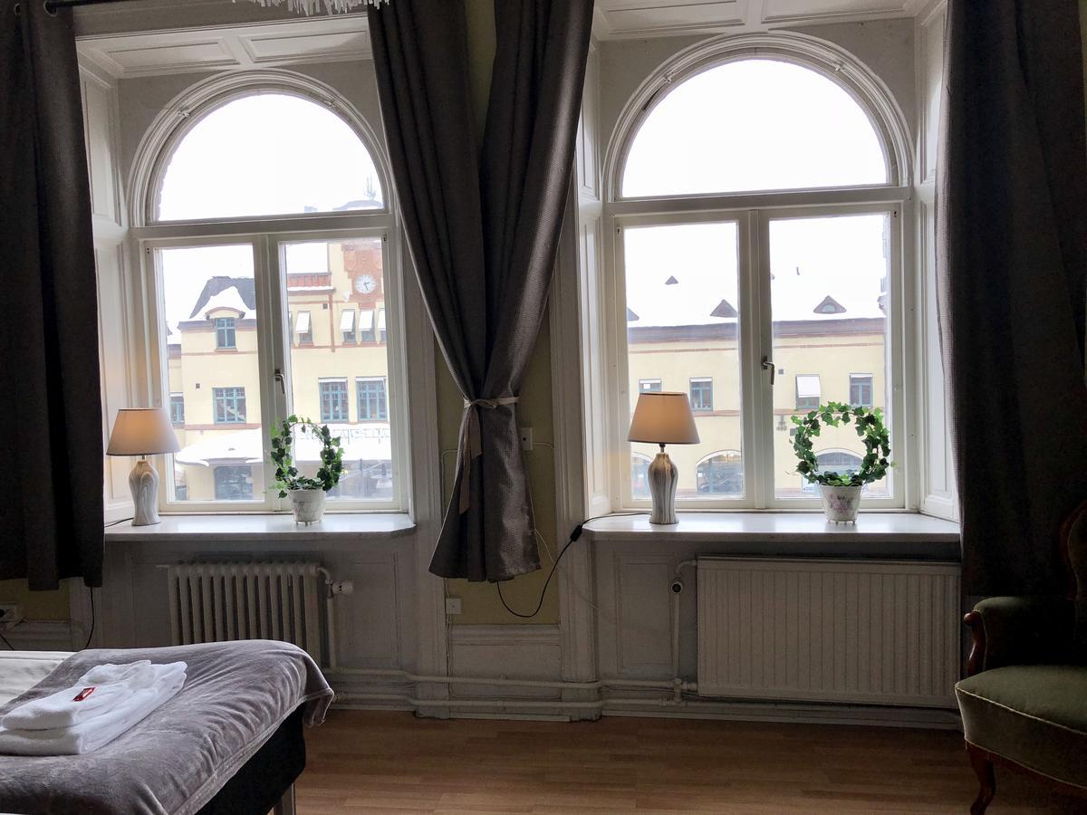 Jaernvaegshotellet Gävle Exteriér fotografie